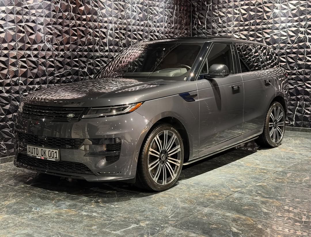 Land Rover ✅R-R Sport 3.0 hybrid
✅90 mij km viti 11-2023
✅full opsion 400 kuaj fuqi
✅Panorama MASAZH
✅keyless dyer me thithje
✅shkalle elektrrike
✅disqe 22 inzh gona te reja
✅matrrix head Up display
✅line asist distance control
✅dinamic drive kamera 360%
✅sendile me ngrohje+ftohje
✅me memorje klima mbas
✅sendilet e mbasme me
✅levizje dopio xham
✅🎼meridian 🎼dy celsa 🔑
✅bagazhi me buton
✅usb x3 car play wifi
✅timon me ngrohje
✅sensore parakalimi
✅dinamic drive Asist
✅cmimi 95000€
✅me dogan dhe tvsh
✅nr cel 0693703020