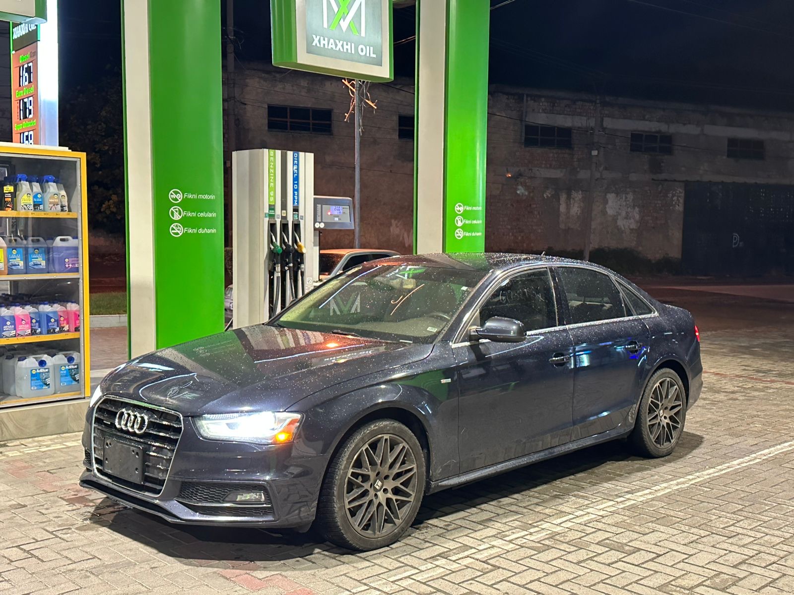 AUDI A4 S-LINE
VITI 2014
MOTORR 2.0
BENZIN
170.000MILJE
SUPER GJENDJE 
⚠️ NE PASQYRE
SENDILJE ME NGROHJE
SENSOR PARKIMI 
KAMER PARKIMI
DOGANA E PAGUAR
CMIMI 7800€  I PADISK
KONTAKTO 0676802590