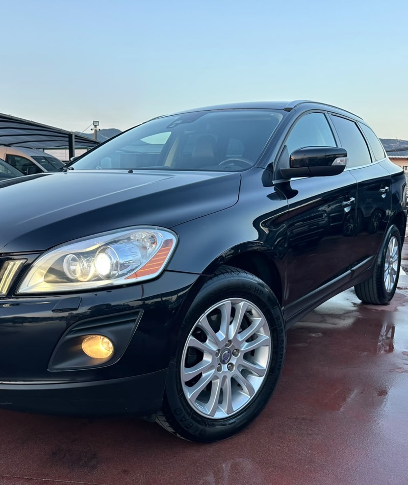 🇨🇭Volvo XC60 
🇨🇭2.4 D5 automat
🇨🇭importuar nga Zvicra 
🇨🇭Dogan tvsh te paguar
🇨🇭Vit prodhimit 2010
🇨🇭250 mi km me librez
🇨🇭Bi ksenon stopa led
🇨🇭Klima bizona
🇨🇭Navi blututh usb aux dvd
🇨🇭Sendile elektrike memory
🇨🇭sendile me ngrohje
🇨🇭Sensor parkimit
🇨🇭Bagazh buton
🇨🇭Gjam full sensor
🇨🇭Gjama pasqyra elektrike
🇨🇭Starten stop
🇨🇭Super gjendje drejt kontrolli
🇨🇭Qmim i diskutushem per me teper na kontaktoni 📞0694470000