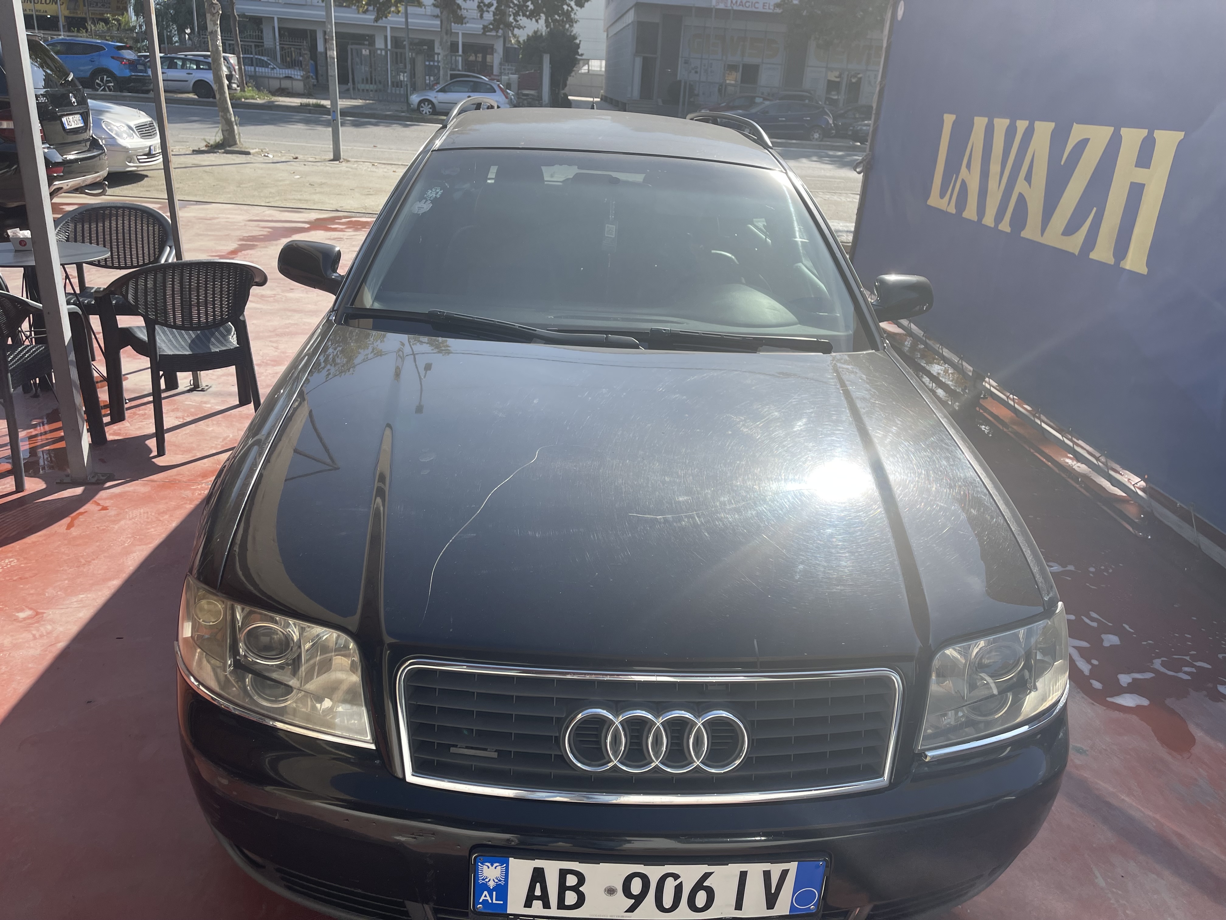 AUDI A 6 2.5 TDI  CUATRO VITI2001 SHITET URGJEND  LETRAT I KAN MBARUAR PARA NJE MUAI NE GJENDJE PERFEKTE PER ME SHUM KONTAKTONI  