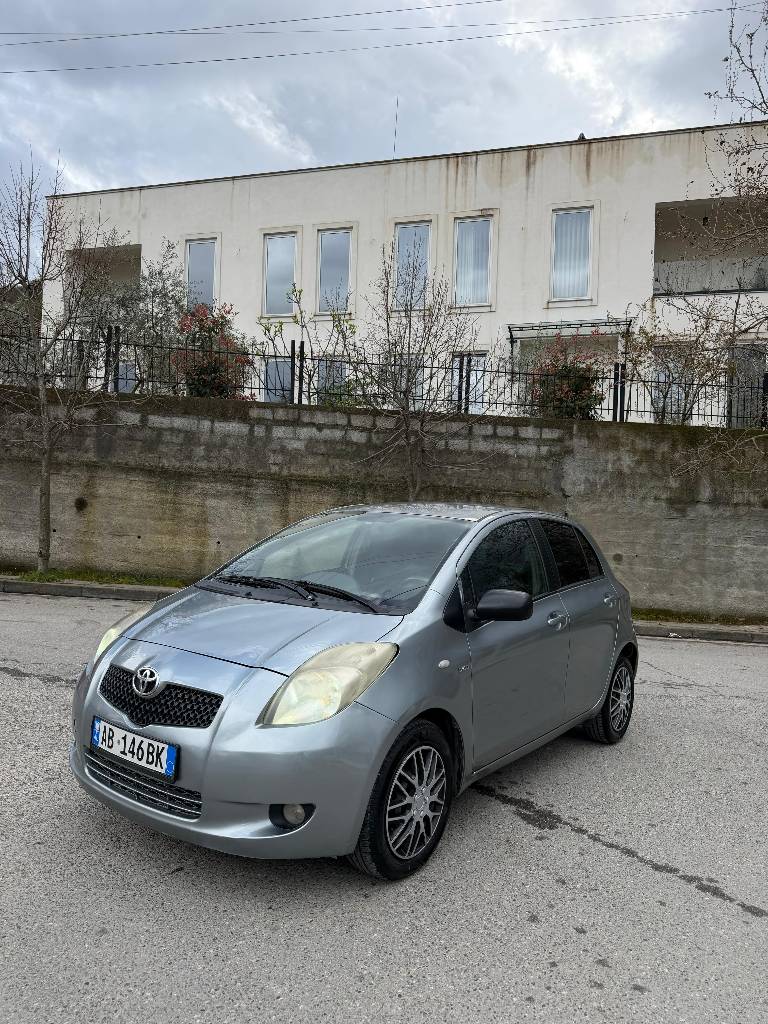Shitet Toyota Yaris
📅 Viti: 2008
⛽ Motori: 1.4 Naftë
⚙️ Kambio: Manuale
✔️ Letra të paguara
✔️ Kualidim për 2 vite
✔️ Goma të reja. 230mij klm
✔️ Gjendje shumë e mirë motorike dhe estetike
💶 Çmimi: 3300€ (i diskutueshëm☎️+355 68 470 3185