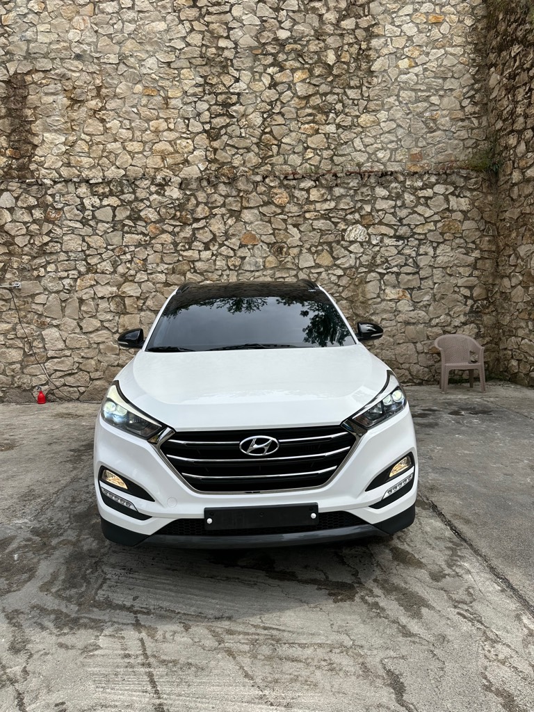 Hyundai 🚘 Shitet Hyundai Tucson 2.0 Nafte Automat 🚘
📅 Viti: 2016
🎨 Ngjyra: E bardhë
⛽ Motorr: 2.0 Nafte
⚙️ Kambio: Automat
📍 Kilometra: 167.000 km
✅ Full Opsion
✅ Tavan Panoramik
✅ Frena Elektrike
✅ Pasqyra me Palosje Elektrike
✅ Fenera Full LED
✅ Disqe Alumini shumë të bukura
✅ Klima, Sensor Parkimi, Timon Multifunksional
✅ Shumë e pastër dhe e gatshme për çdo provë
💰 Cmimi: I diskutushem
📞 Tel: 0693329420
📍 Adresa: Rruga Dalip Topi, Fresku, Tiranë
📩 Për më shumë info kontaktoni në telefon ose privat.