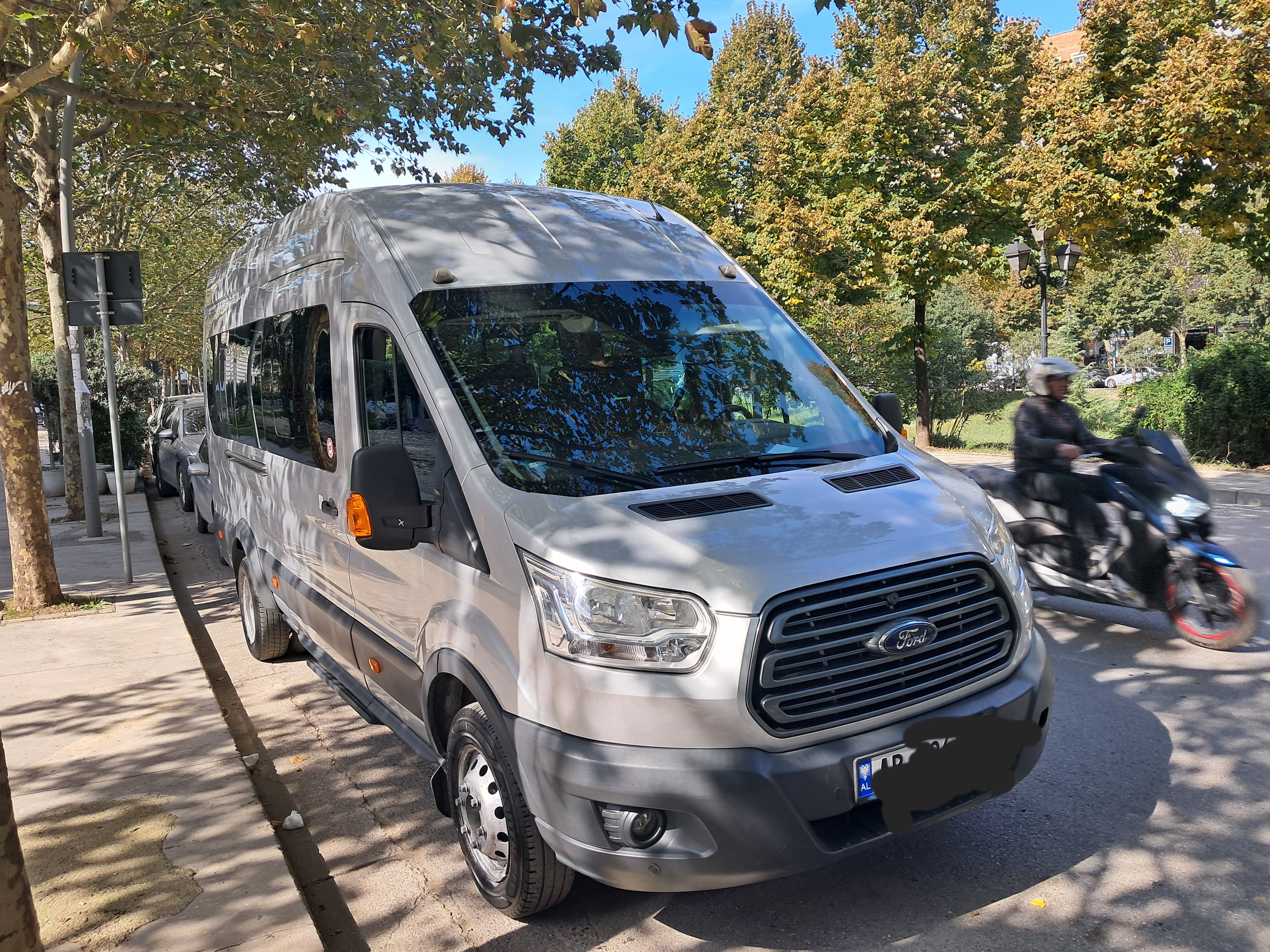 Shitet Ford transit viti 2016 vende 18 super gjendje I ardhur nga gjermania me letra me targa 0676863471