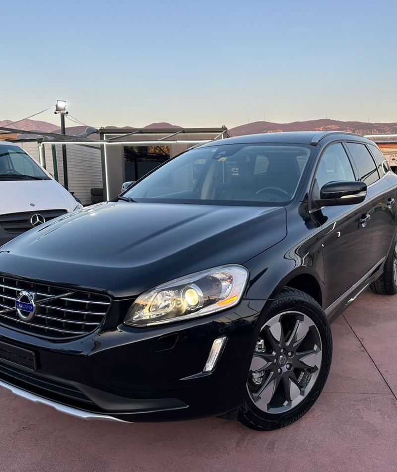 Volvo xc60 
2.4 diesel Awd D5
Inportuar nga zvicra 🇨🇭
Dogan te paguar 
Automat 
Viti 2014
Bi ksenon 
Full led
Sensor parkingu 
Klima bizona 
Sallon lekur 
Navi usb bloototh aux 
Sendile elektrike full memory 
Pasqyra me palosje 
Bagazh hapje mbyllje me buton 
Gangjo rimorkimi 
Super Gjendje 
Per me shum kontaktoni nr 📞..0694470000 ose ne instagram Auto_Gjeta_Lezhe