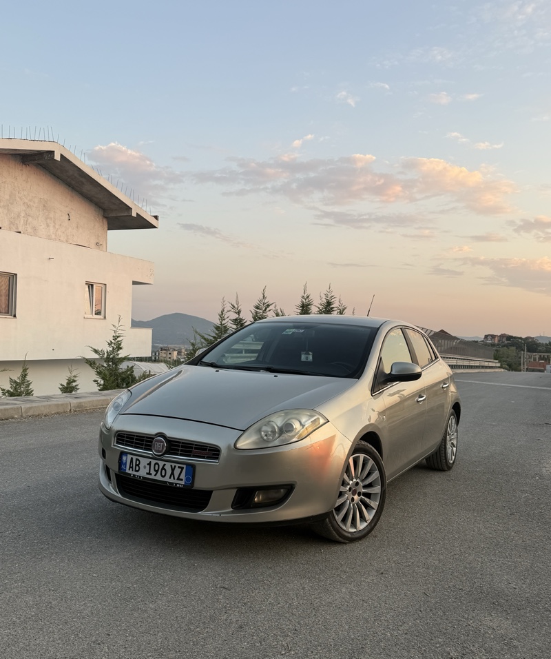 Fiat Fiat Bravo
2009
2.0 Naft multijet
Manual 6+R
Super gjendje
2700💶
0677272965