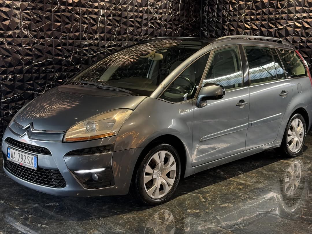 ✅Citroen C4
✅2.0Nafte
✅Viti 11-2007
✅225’000KM
✅Sensor Parkimi
✅Sensor Shiu
✅Kambjo Automat
✅Xhama Elektrik
✅Opsione ne Timon
✅6+1 vendsh
✅Disqe Alumin
✅Cmimi:2899€
✅NrCel:0693703020