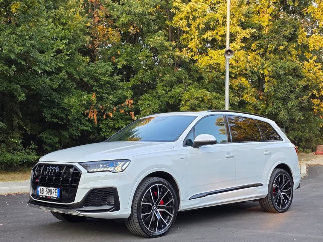 Audi Q7 S Line Look SQ7
📂 3.0 Benzine +Hybrid
📂 Viti 2020
📂 Kambio Automatike
📂 103.000 me Garanci
📁Euro 6
📂 Xhama Te Zi
📂 Klimatronic Bi Zonale
📂 Sensore parkimi
📂Timon me Ngrofje
📂 Tavan Xhami Panorama
📂Disqe Origjinal
📁 Sallon Lekure Napa me Ngrofje
📁 Radio CD+Blututh+Aux
📁Ngjyre e Bardhe Super I Paster
📁Klima Bi zonale
📁 Feneret Inteligjent Full Matrix
ℹ️ Makina eshte ne super gjendje estetike xhenerike dhe motorrike.
Cmimi 45000€ me ndrrim ka Cmim Tjeter Me Dogan + Targa Shqiptare 📲0694250044