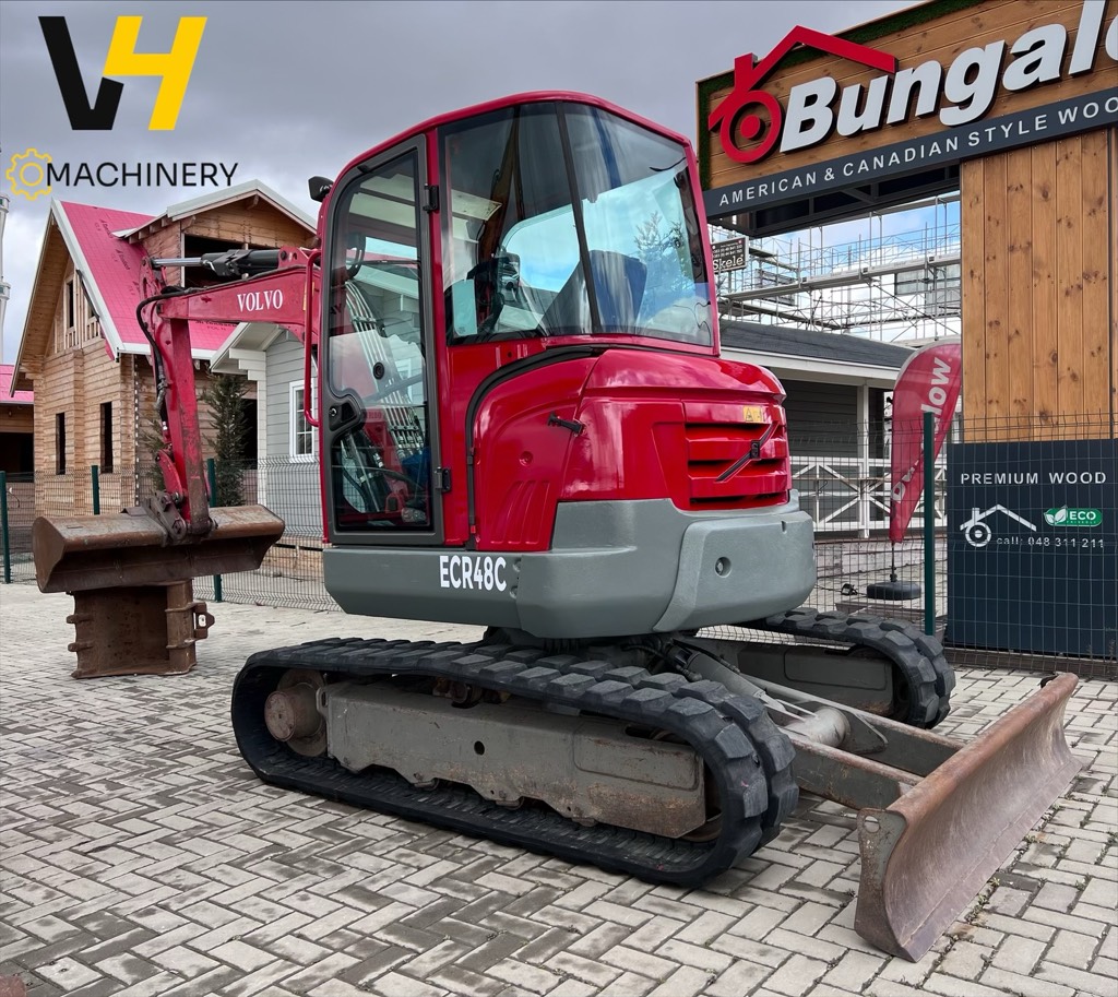 ‼️‼️ 5 ton ‼️‼️

Marka: Volvo,
Tipi: ECR48C,
Viti i prodhimit: 2013,
Pesha: 5’ton,
Ore pune: 3877,
Zinxhir: 100%,
Importuar nga Gjermania 🇩🇪

➖ ➖ ➖ ➖ ➖ ➖ ➖➖➖➖➖
📞 +383 (0) 49 88 6667 (WhatsApp)
📞 +383 (0) 49 223 116 (WhatsApp)
📧 Email: vhmachinery.llc@gmail.com
🌍 Website: www.vhmachinery.com
📍 Lokacioni: https://maps.app.goo.gl/4zH77Q4GRzgDeGUs7
📬Rr. Magj. Prishtinë - Ferizaj km1
📍Veternik, Prishtinë
➖ ➖ ➖ ➖ ➖➖➖➖➖➖➖➖