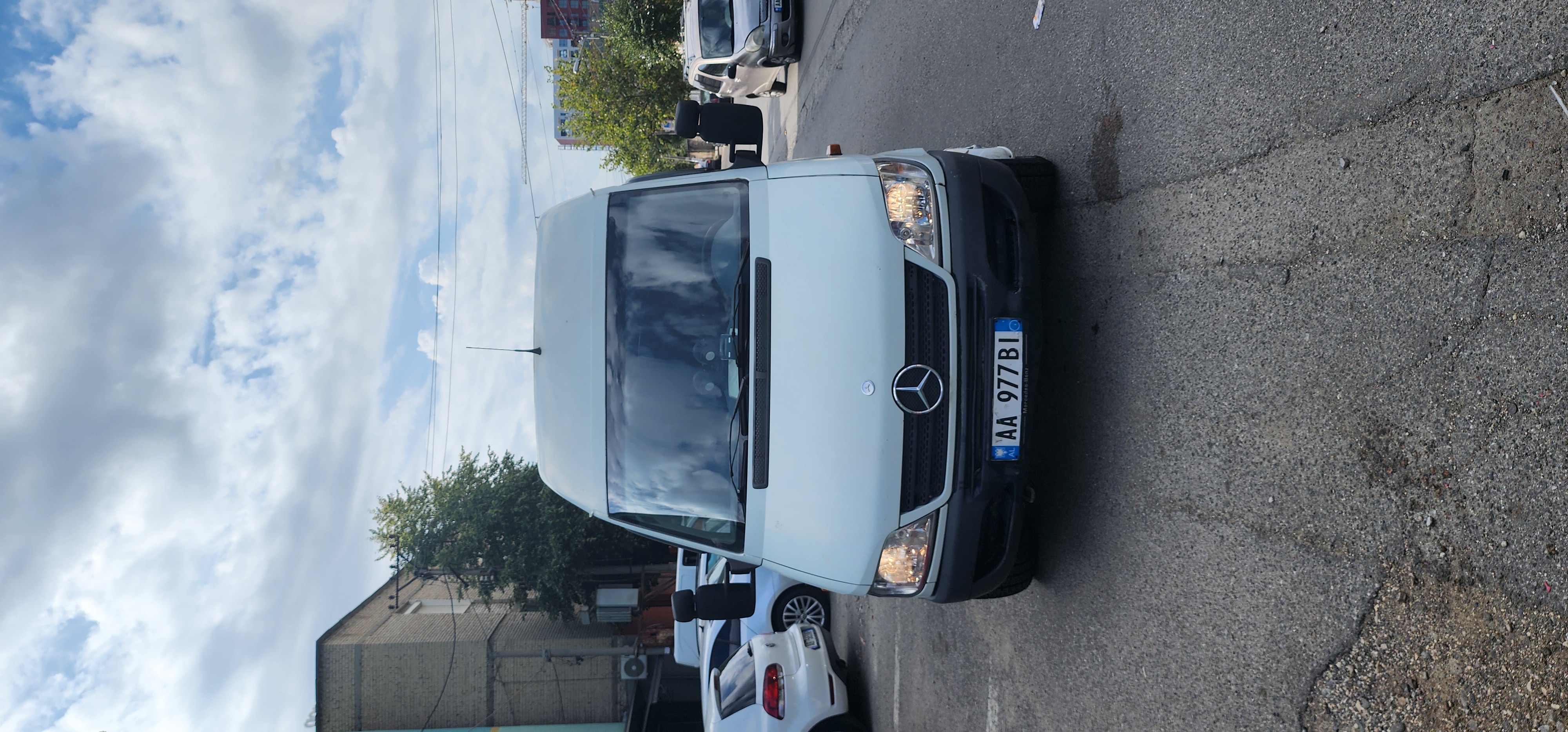 Mercedes-Benz Shitet sprinter ne gjendje shume te mire pune
Motorr 2.2 nafte
Kambio manuale
Dokumenta te paguara
Gati per pune
0689092017