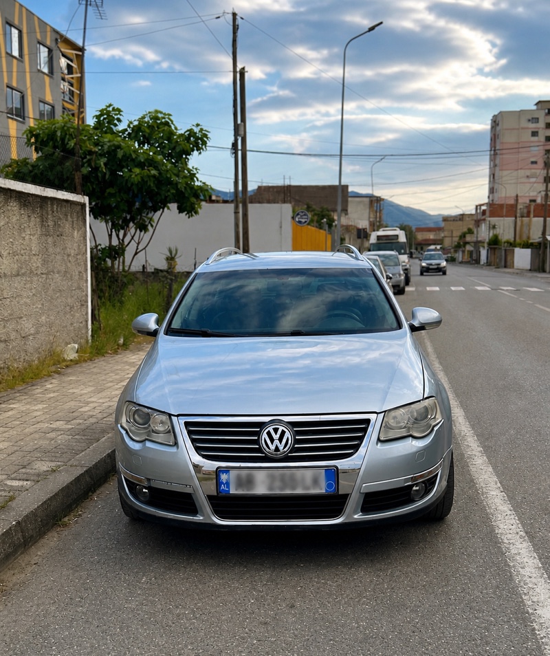 Volkswagen Makin personale me sherbime nkoh
Motorr kamio super gjenje
Taksa Sig qeshor 2027
Kolaudim qeshor 2027
Kondicioner funksional
Voj filtra + gomina pjes gjenerike nkoh
Shum e paster nga Brenda dhe jasht
0688799922
Qmimi I diskutushem nga afer