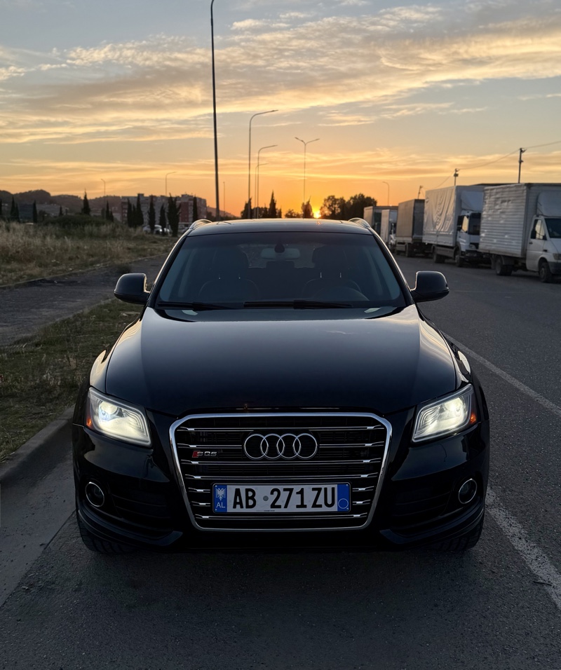 Audi 🔹 Audi Q5 Quattro 3.0 TDI
🔹 Viti: 2014
🔹 166.000
🔹 E ardhur nga Amerika 🇺🇸
🔹 Dogana e paguar, letrat e sapoprera
✔️ Keyless Go
✔️ Tavan panoramik
✔️ Sedilje me memorie
✔️ Ngrohje sediljesh
✔️ Navigacion i madh
✔️ Sensorë dhe kamerë parkimi
✔️ Blind Spot Assist
✔️ Sistem audio Bang & Olufsen
✔️ Start/Stop
✔️ Bi-Xenon & Full LED
✔️ Bagazh elektrik me komandë
✔️ Xhama origjinalë të zinj
✔️ Disqe R19
✔️ Goma të reja
Makina është në gjendje shumë të mirë estetike dhe mekanike. Të gjitha serviset janë kryer së fundmi dhe është gati për çdo provë.
❌❌❌Ulet cmimi ❌❌❌
💰 Çmimi: 10.500 €
📞 069 687 6865