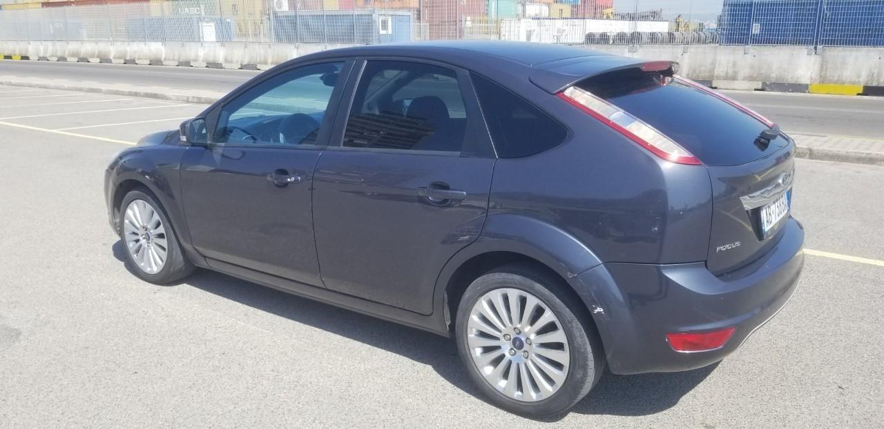 Shitet Ford Focus Viti 2009 per arsyje emigrimi makina eshte ne gjendje shume te mire motorrike dhe xhenerike letrat e makines jane bere ne dt.29.04.2026 eshte e gatshme per cdo lloj prove.
Cmimi 28000000 lek i diskutueshem
Tel:00355695131427