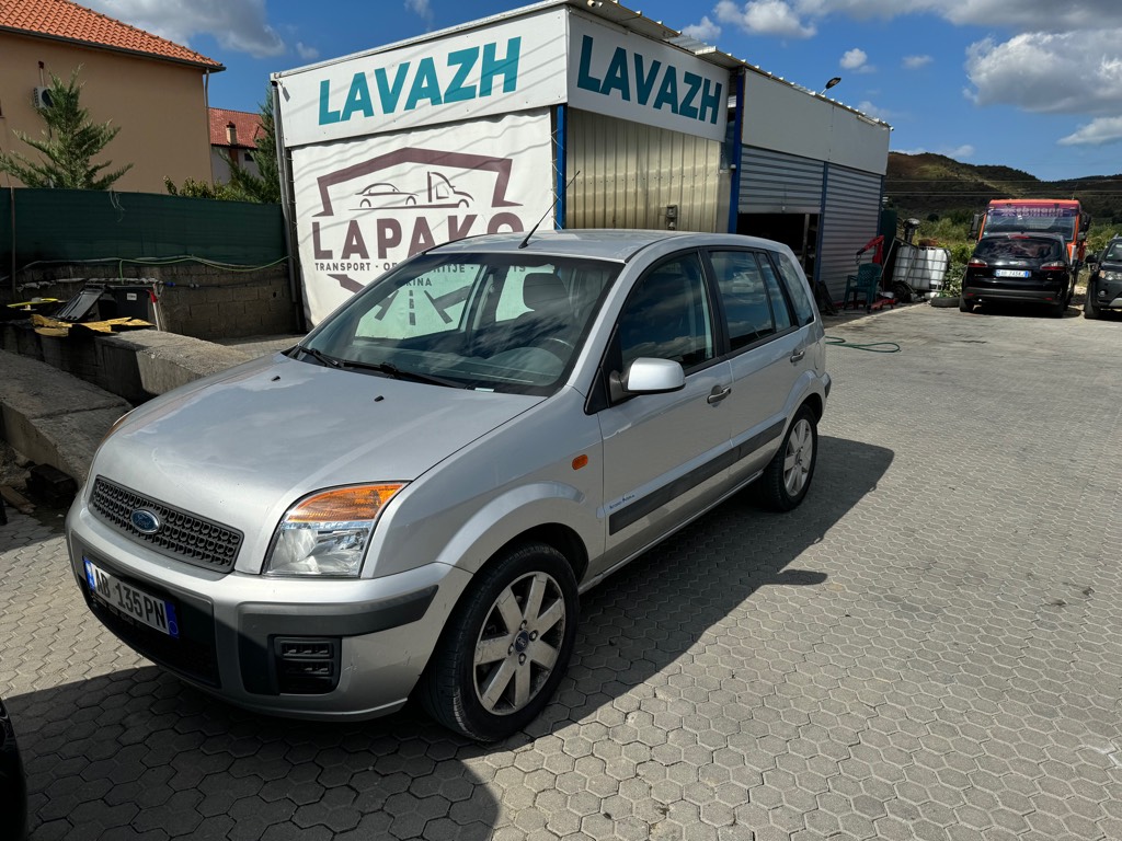 1.4 nafte ne gjendje shum te mire 
