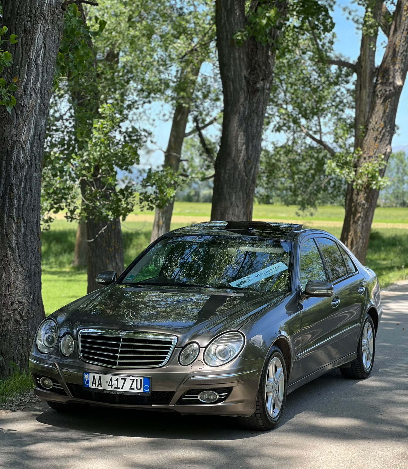 Mercedes-Benz E200 CDI EVO - 2007
Shitet Mercedes-Benz E200 EVO, nafte, viti 2007. Makiné e mbajtur per merak nga nje dore, né gjendje shume te mire estetike dhe mekanike.

✅Full ekstra
✅Sedilje me ngrohje
✅Fenerê Xenon/Bi-Xenon
✅Navi i madh origjinal
✅Goma të reja
✅280.000 km
✅Letra tê paguara per 1 vit
Makina nuk ka nevojë për asnjë shërbim, e gatshme për çdo provë. Për më shumë informacion kontaktoni në privat.
📞0693911162📞
