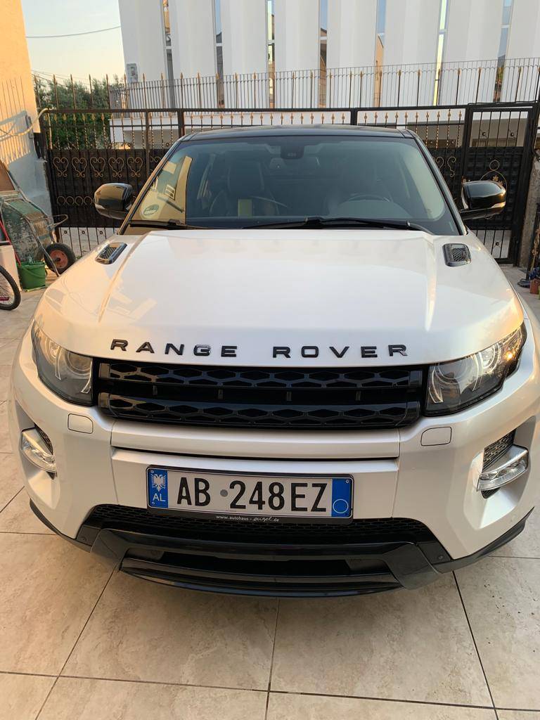 Land rover Evoque 2.2 nafte

Viti 2012

