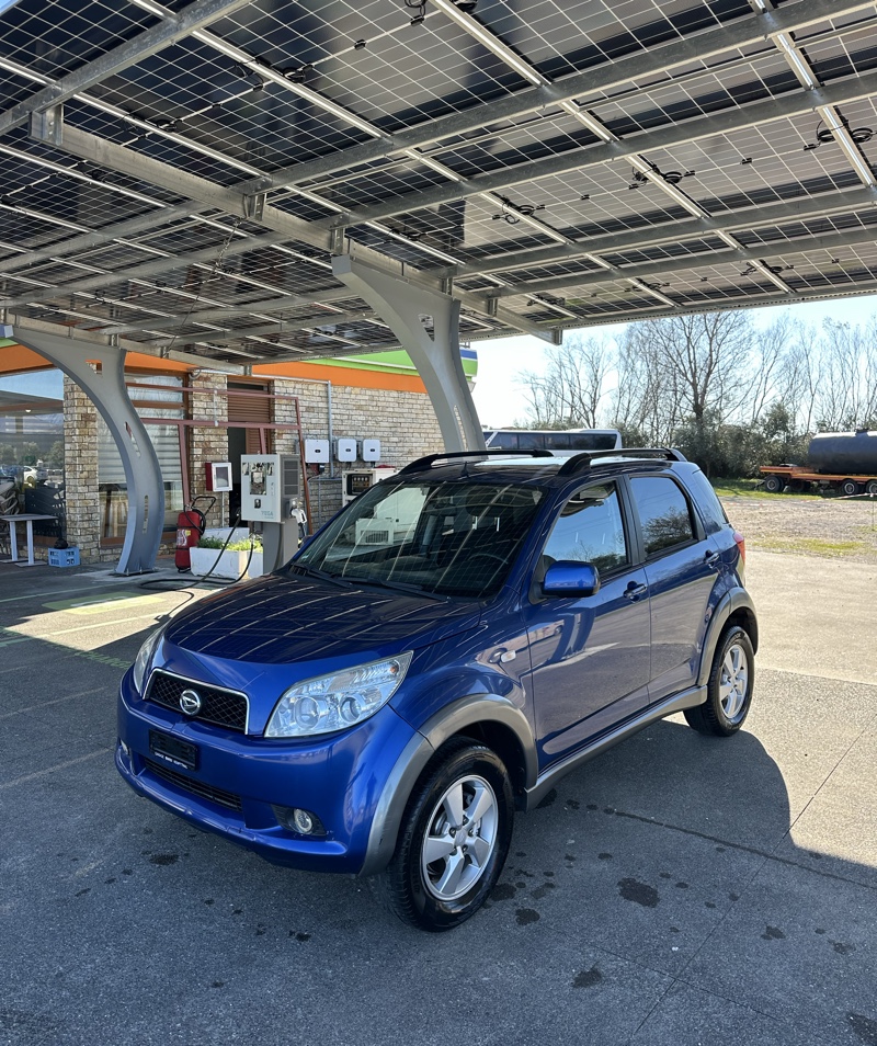 Daihatsu DAIHATSU TERIOS 1.5 BENZINE 4x4 VITI 2007
ME 139.000 KM ME FATURA NE SUPER GJENDJE
SHUME EKONOMIKE MAKINA TANI KA ARDHUR NGA
SWICRA ME SHERBIME TE BERA GOMA TE REJA
DOGANE TE PAGUAR
Tel 0699418777