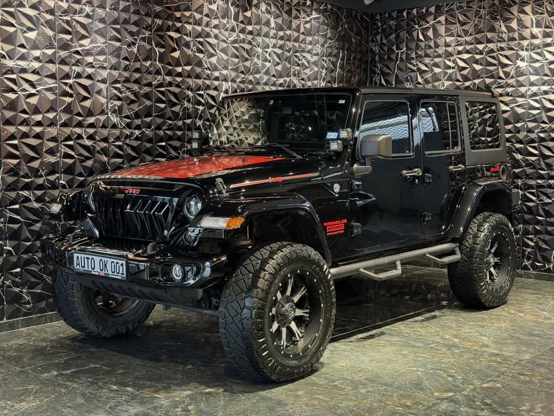 ✅ JEEP WRANGLER 3.6 benzin
✅80.000 mij milje me certifikate
✅viti prodhimit tetor. 2015
✅super gjendje 4x4 SPORT
✅kamjo AUTOMATIKE
✅ECO sistem. i modifikuar
✅kamera ddrita BiXenon
✅sendile lekre e kuqe
✅per te tjera no koment
✅cmimi 29.000€
✅me dogan&tvsh
✅nr cel 0693703020