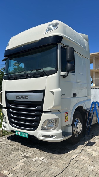 DAF Shitet daf xf 460 ne super gjendje opsionet pomp hidraulike disqe alumini mikrovale frigorifer etj