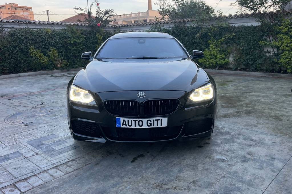 🚗🔥 BMW Seria 6 – 2015 (Full Option) 🔥🚗

💎 Motor: 3.0 Naft
💎 Kambio: Automat
💎 Kilometra: 232,000 km

✅ Full option
✅ Sedilje me ngrohje & ftohje ❄️🔥
✅ Start/Stop
✅ Goma të reja 🛞
✅ Targa & letra në rregull 📄
✅ Targë e përzgjedhur 🎯
✅ Gjendje super – e gatshme për rrugë!

💰 Çmim super okazion 💥