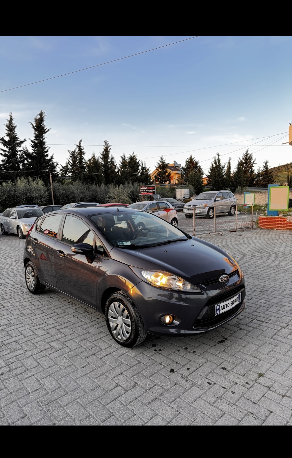 ✅Ford Fiesta✅
📍 1.4 Nafte
📍:VITI 2011
📍 173 mij km
📍:EURO 5
📍CMIMI: 3300 euro i disk nga afer
📍: Manuale
📍DOGAN TE PAGUAR
📍:GATI PER TARGA
📍 E ARDHUR NGA ITALIA🇮🇹
📍:E PASTER NE PAMJE VIZIUALE
📍:DRITA AUTO
📍:GOMA 100%
📍:TAPICERI E MIRBAJTUR
📍:CD PLAYER
📍 Klima me 2 zona
📍:KOMPJUTER BORD
📍:CLIMA DIXHITALE
📍:PASQYRA ELEKTRIKE+ANTIVERBUESE
📍:ABS ESP AIRBAG
📍:MBYLLJE QENDRORE
📍:XHAMA ELEKTRIK ETJ.
📍 5 vendeshe
📍:NA VIZITONI NE FAQEN TON INSTAGRAM - 🥇auto_sidrit🥇
📞:CEL 0677410380📞