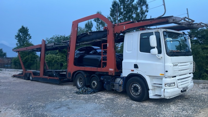 Shitet daf cf motorr 460 euro 5 bizarke lohr goma te reja qodo gje fungsionale shiten edhe te ndara me targa angleze 

