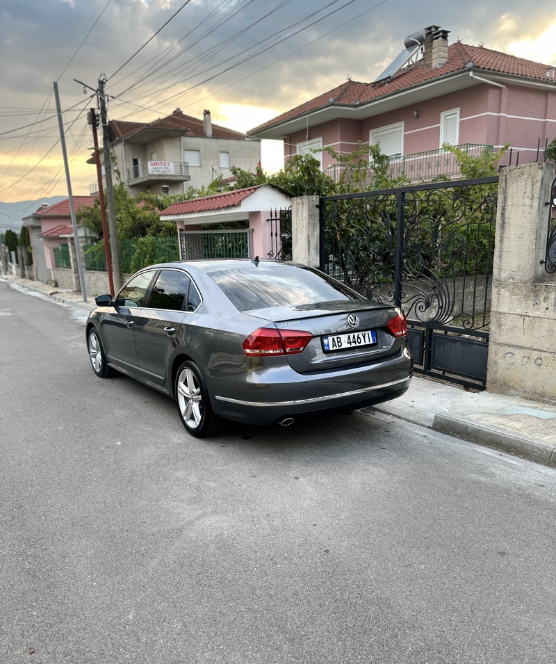 Volkswagen SHITET VOLKSWAGEN PASSAT SEL PREMIUM 2.0 TDI
📅 Viti: 2013
⛽ Motor: 2.0 TDI – Naftë
⚙️ Kambio: Automatike DSG
📍 Kilometrazhi: 205.000 km ORIGJINALE, me të drejtë kontrolli
📄 Letra: Të rregullta dhe të paguara
Makina është në gjendje shumë të mirë, e mirëmbajtur dhe shumë ekonomike. Sallon shumë i pastër lëkurë + kamosh, me shumë pajisje dhe opsione:
• Disqe R18 origjinale + goma të reja
• Sedilje elektrike me ngrohje, memorje dhe fryrje
• Klima Climatronic me 2 zona
• Kamer parkimi
• Navi i madh
• Sistem audio FENDER
• Bluetooth / Telefon / AUX / CD
• Pilot automatik (Tempomat) + limitator shpejtësie
• Keyless Go – hapje/mbyllje me çelës në xhep
• Start/Stop me buton
• Baxho xhami
• Xhama të zinj
• Sensorë shiu dhe drite
• Komanda në timon
• ESP
• Mbyllje qendrore
✅ 200.000 km origjinale dhe të verifikueshme
✅ Me të drejtë kontrolli ku të dëshironi
✅ Letra të rregullta dhe të paguara
💰 Çmimi i diskutueshëm
Nr :0694573446