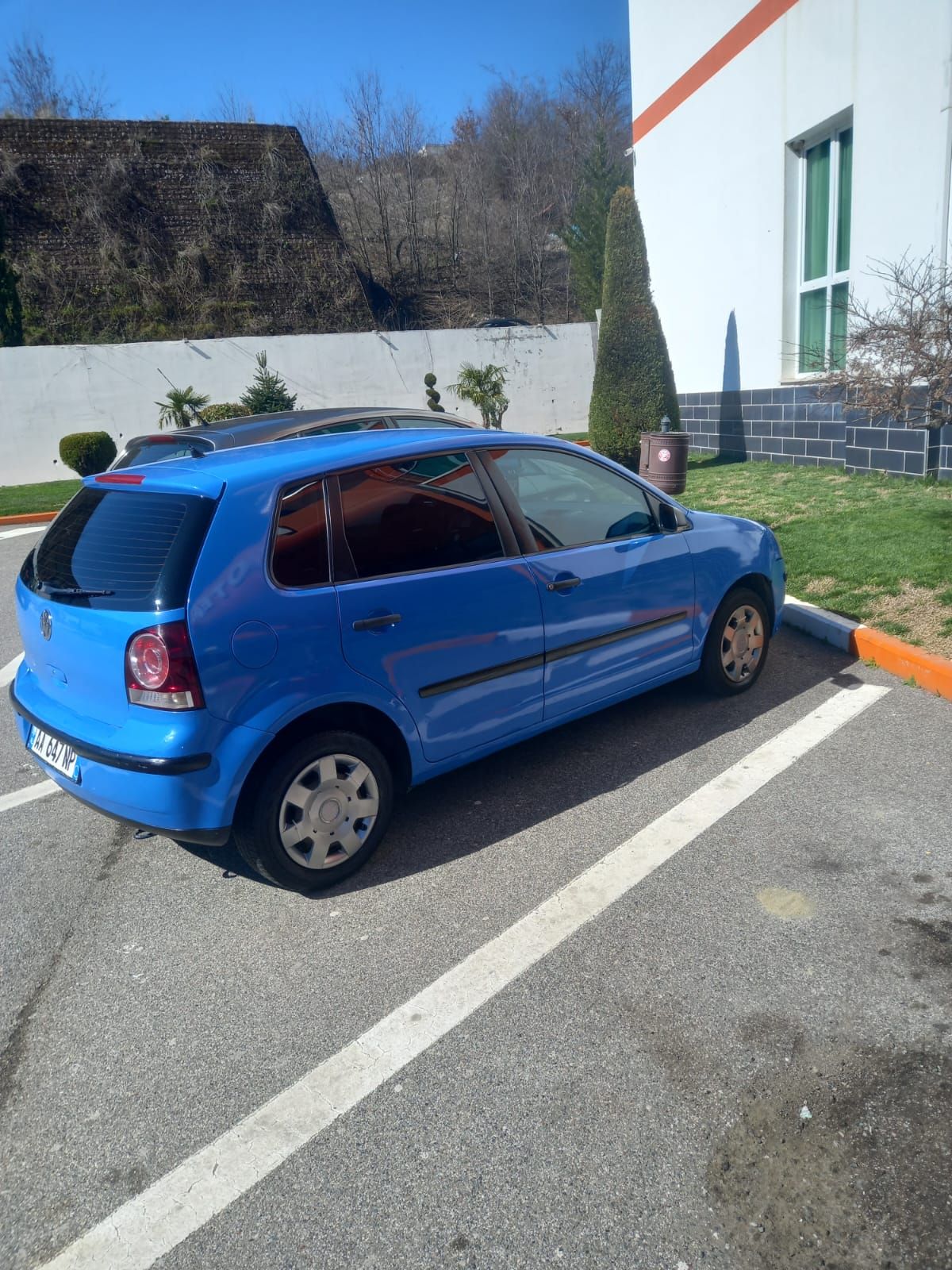 Me te drejt kontrolli tek servisi i besuar taksat per nje vit kolaudimi dy vite,nr cel 0694547202