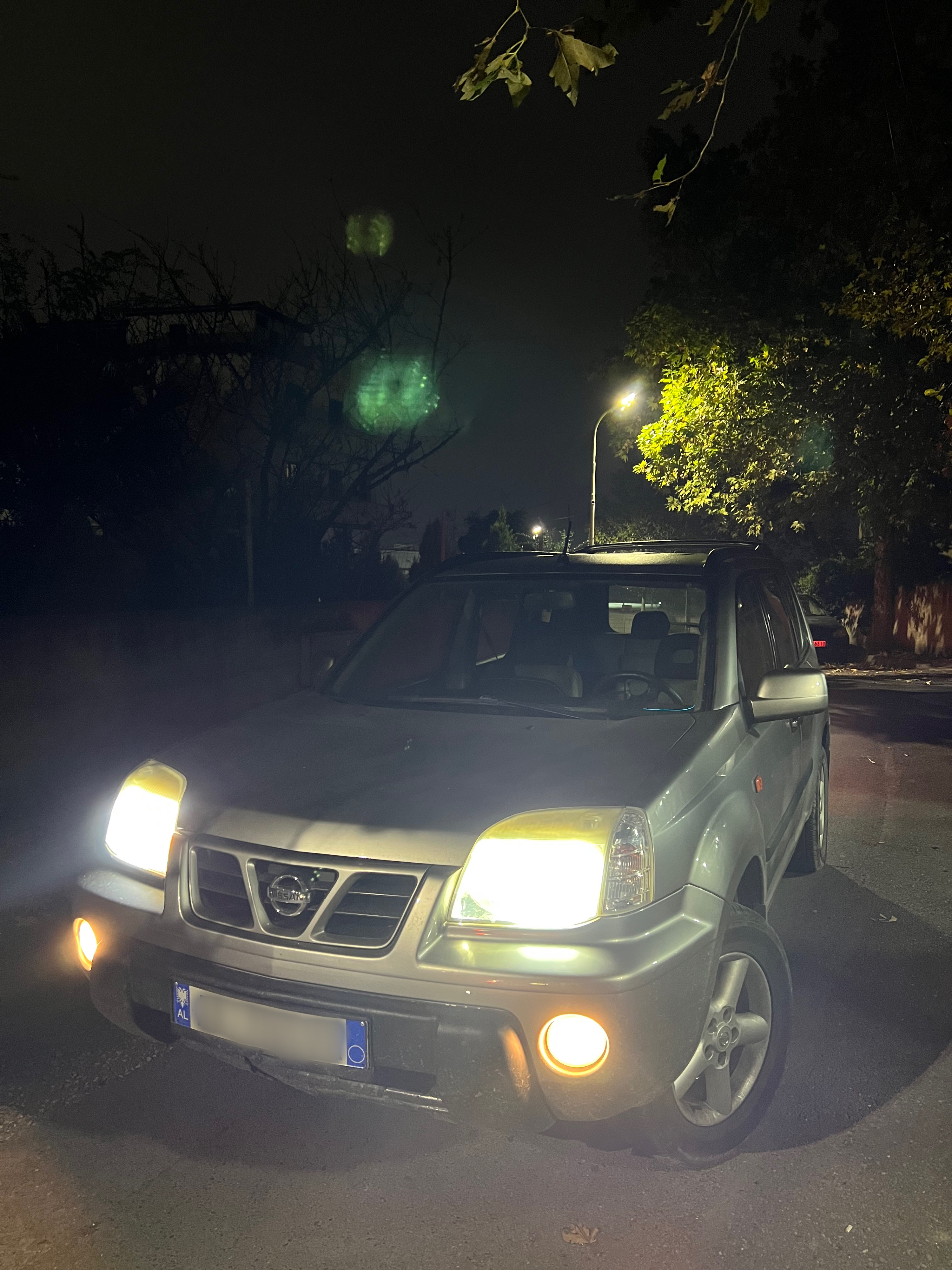 shitet
"Nissan X-Trail"
• Viti dhjetor 2002
• 2.2 nafte
• Manual me 6 marrshe
• 4x4
• Gjdo sherbim i ber
• Boj e re
•Gomat 85% te reja
•260 mij Km
• Çmimi: 4300€ i diskutushem
•Per me shum na kontaktoni •
