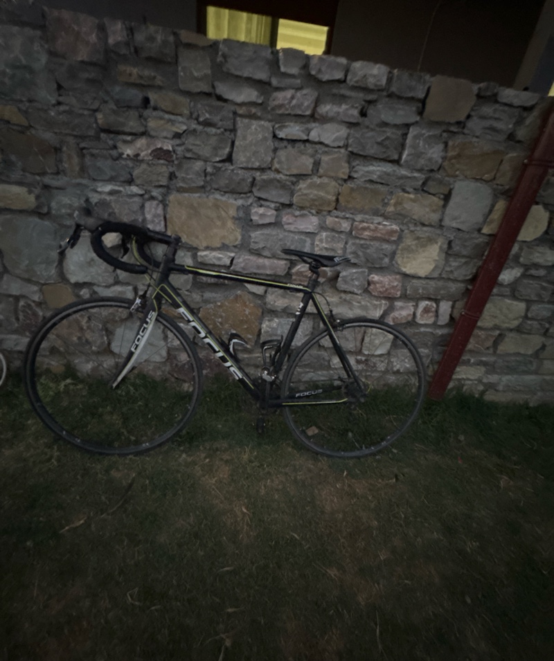 Biciklete sportive me marsha me ngritje zbritje ,para mbrapa marshat .Me frena para mbrapa kapertonat e rinj  ,e shpejte cmimi shum pak i diskutushem