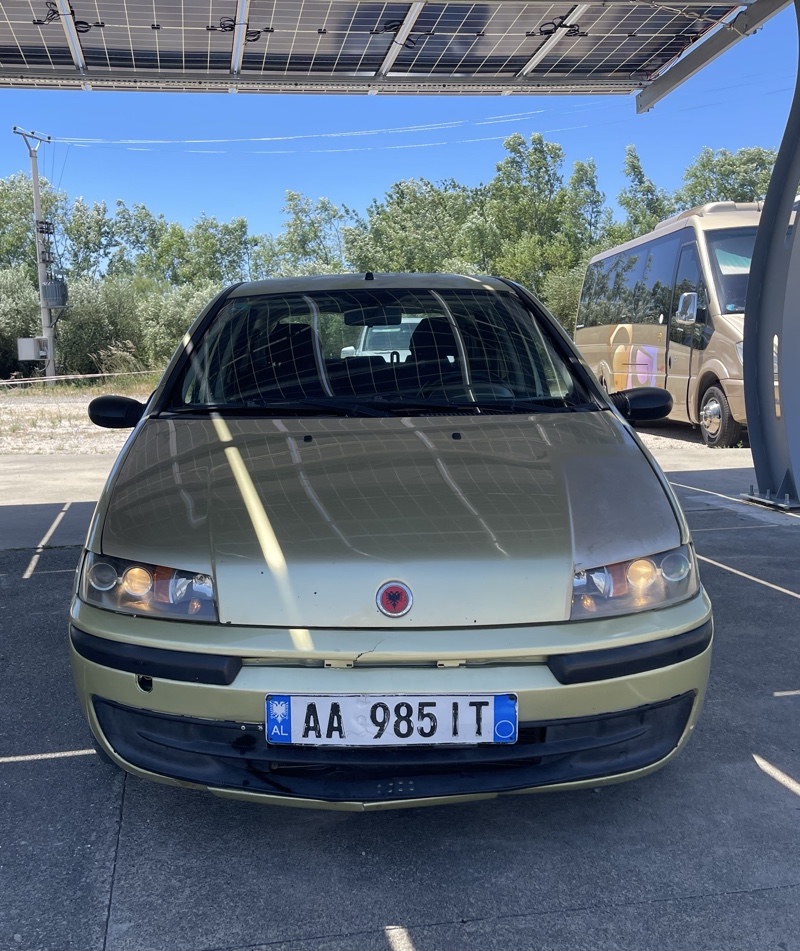 Fiat Fiat punto
Manual
1.2 benzin
Kondicioner
Gjama elektrik
Viti 2001
Me letra te preme deri ne dhjetor 2026
Kuolidim 2028
Per me shum kontaktoni nr 📞..0694470000
1200€