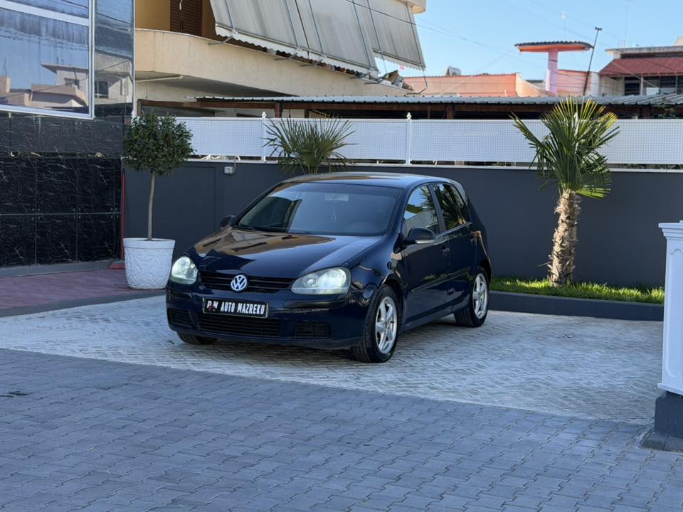 VW Golf 5-1.9 Diesel TDI , Viti Prodhimit 2004 me 294.000 km , kamio manuale , navigator Golfi 6 , disqe alumini , drita kseno , letra te gjitha sapo te paguara , siguracioni ka mbaruar , kualidimi deri 14.11.2026 , sherbimet e bera , ne gjendje te mire motorrike dhe xhenerike..
Cmimi-2500 Euro i Diskutueshem me nderrim 3 Euro
☎️Cel-069 44 00 305-Noi
☎️Cel-069 20 40 105
Instagram-Auto Mazreku
TikTok-Automazreku
📍Adresa-Fier
Rr Shen Leonardo Murialdo , 
ngjitur me karburant R Oil
