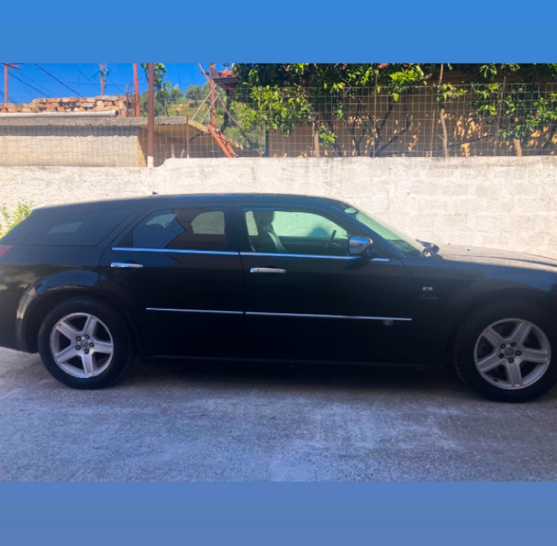 Chrysler Eshte në gjëndje shum të mire. Makina është e vitit 2008 dhe regjistrimi qe un e kam bler ështe 2019