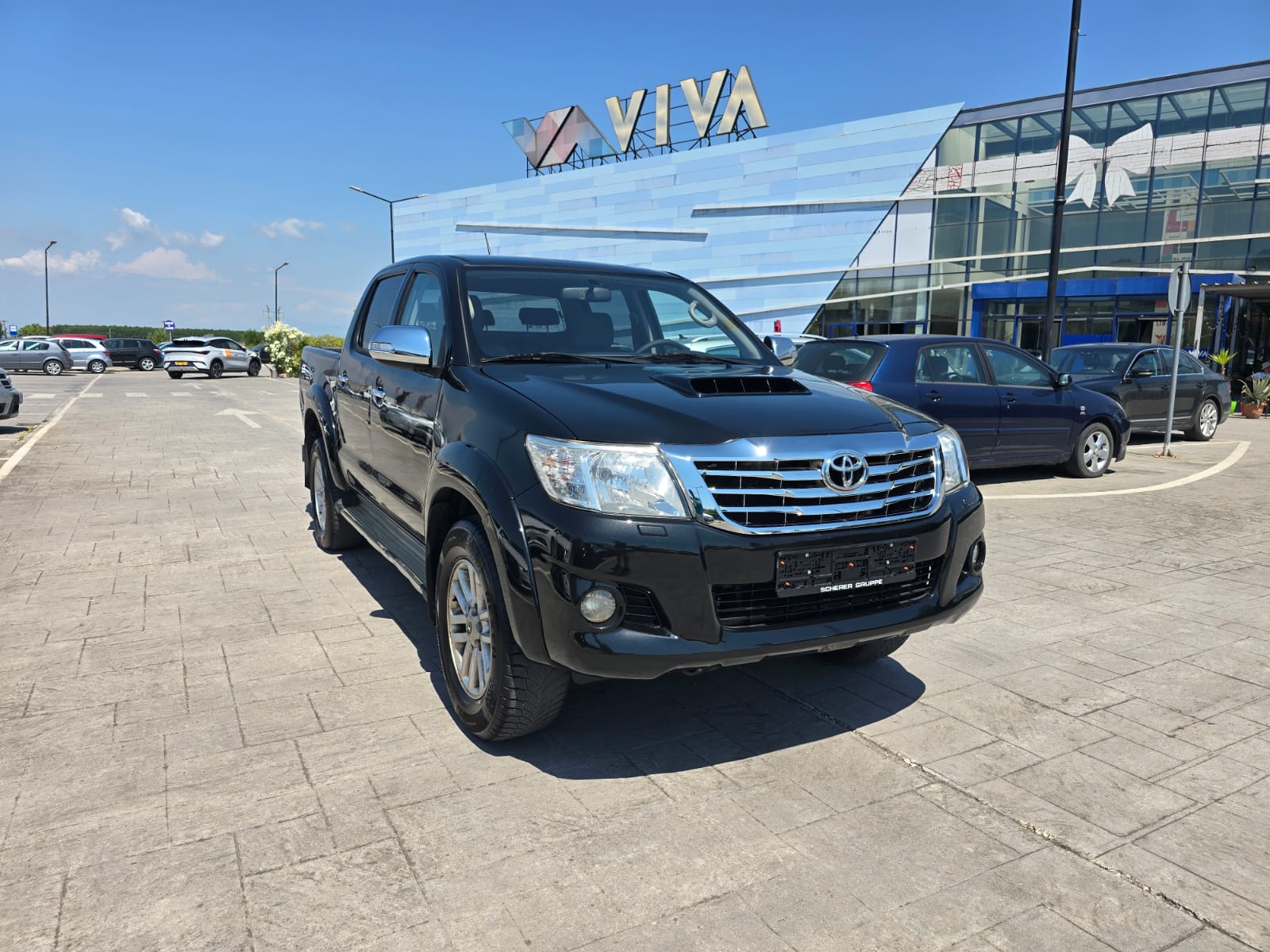 Toyota 𝗧𝗼𝘆𝗼𝘁𝗮 𝗛𝗶𝗹𝘂𝘅 𝟰𝗫𝟰
JO NDËRRIM.
Me doganë të paguar.
Viti i prodhimit 2012.
Motor 2.5 diesel.
199 Mijë KM.
Kambjo Manuale.
Navigator.
Klimatronik.
Ganxh për Rimorkio.
Xhama të Errët origjinale.
Importuar nga Italia.
Disqe Alumini.
Komanda në Timon.
Xhama Elektrike.
Drita Mjegulle.
Shkallë.
Katër Porta.
Abs,AirBag etj.
Çmim 1.590.000 lek me TVSH doganë e paguar.