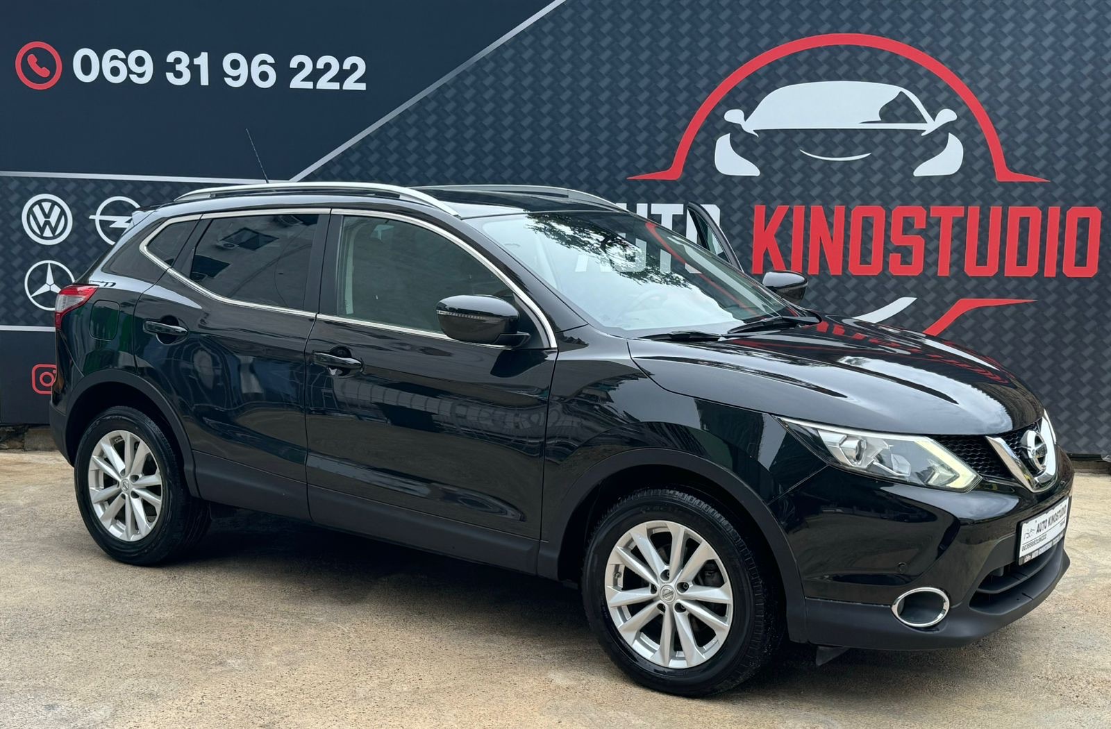 shitet nissan qashqai me dogane te paguar motorr 1.5 naft viti 2015 ne gjendje shume te mire                cmimi:12.900 €      0693196222