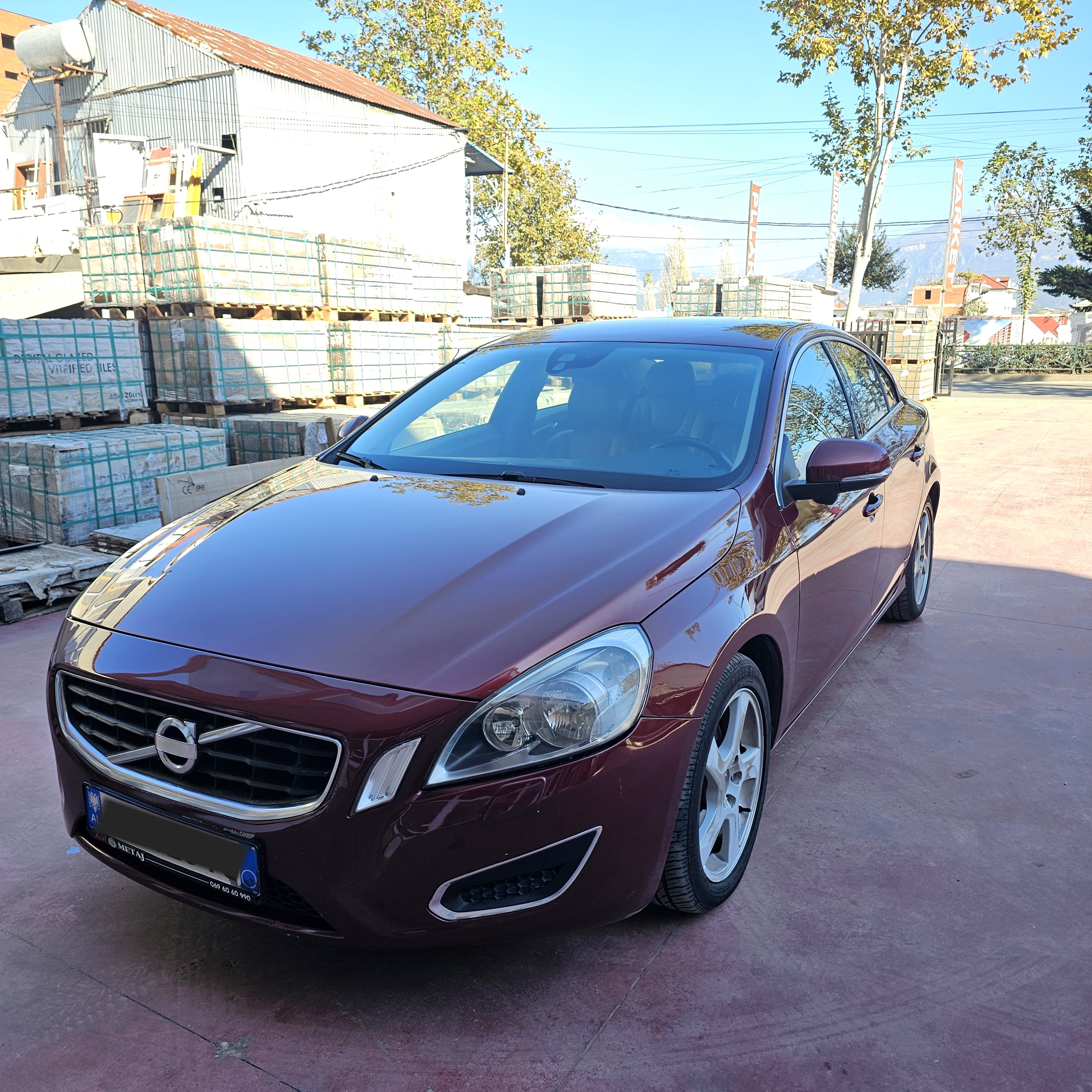 ✅️:VOLVO S60 T2.0 BENZIN+GAZ
✅:VITI 2011
✅:KM 246000
✅:AUTOMAT
✅️ GOMAT 100%
✅:LETRA TE PAGUARA
✅:IMPIANT GAZI BRC
✅:E PASTER NE PAMJE
✅:SENSOR PARKIMI
✅:DISQE ALUMINI
✅:SALLON LEKUR NGJYR BEZHE
✅:SENDILE ELEKTRIKE+MEMORYE + NGROHJE
✅:PASQYRA ELEKTRIKE