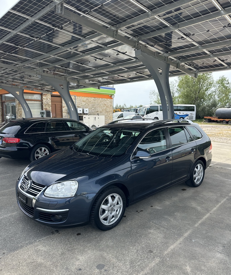 Volkswagen GOLF 5 1.4 BENZINE AUTOMAT 7G VITI FUNDI 2009
ME 164.000 KM ME LIBER SERVISI ME GARANCI
SHUME EKONOMIK NE GJENDJE SI I RI
ME SENSORE SENDILE LEKURE ME NXEMJE
MARSHA F1 KLIMA DIGJITALE XHAMA TE ZINJE ORIGJIANLE EKRAN MODEL I RI NAVI MAKINA TANI KA ARDHUR NGA SWICRA ME SHERBIME TE BERA GOMA TE REJA DOGANE TE PAGUAR
Tel 0699418777