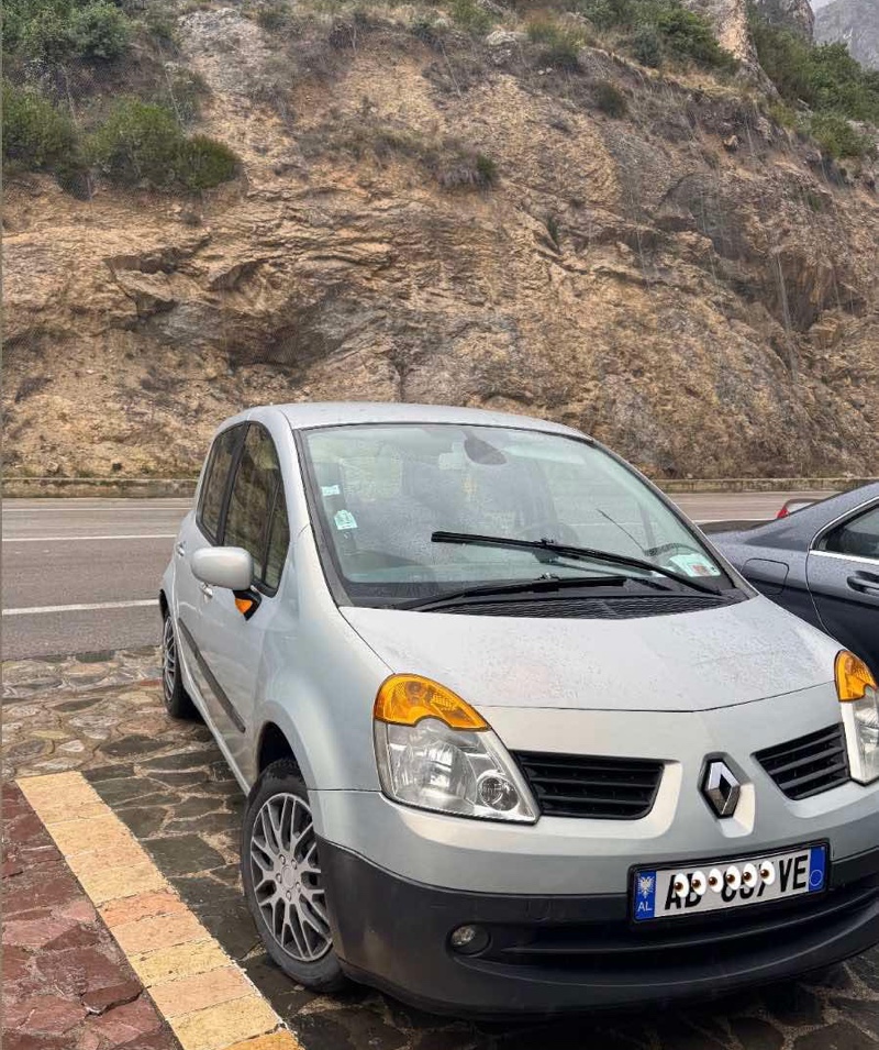 Makina 1.6Benzin/Gaz automat 212🐁KM makina e ardhur ne tetor 2025 nga franca makina esht personale makin qe te kry pun dhe hall NR 0696137730 Cmimi 2400€ i diskutueshem