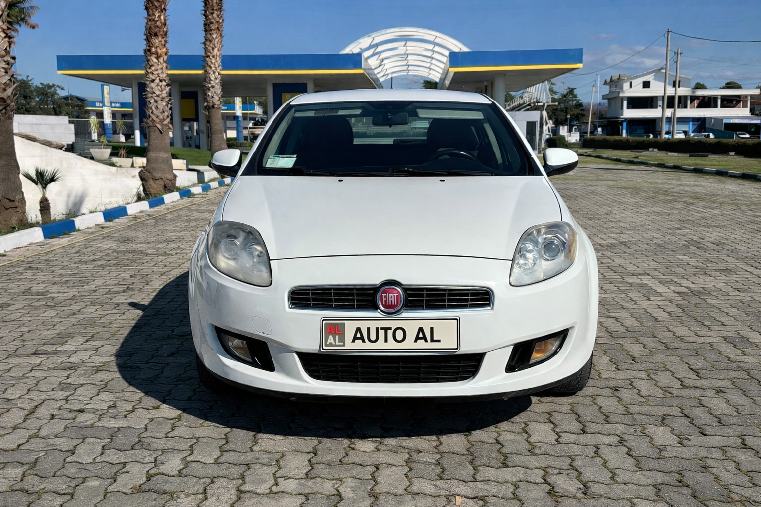 Fiat ✅ FIAT BRAVO
📍 Viti: 2009
📍 Motori: 1.4 Benzinë + Gaz
📍 Kambio: Manuale
📍 Kilometra: 184.000 km
📍 Doganë e paguar – gati për targa 🇦🇱
📍 E ardhur nga Italia 🇮🇹
🔹 Makina është në gjendje shumë të mirë motorike dhe xhenerike
🔹 Impiant gazi funksional dhe ekonomik
🔹 Tapiceri e pastër dhe e mbajtur
🔹 Goma 100%
🔹 Kondicioner funksional
🔹 Xhama elektrik
🔹 Pasqyra elektrike + antiverbuese
🔹 Mbyllje qendrore me pult
🔹 ABS • ESP • Airbag
🔹 CD Player / MP3 / USB
✔️ Shumë ekonomike
✔️ Komode për familje
✔️ Gati për përdorim pa nevojë për shërbime
📞 Cel: 0675491319