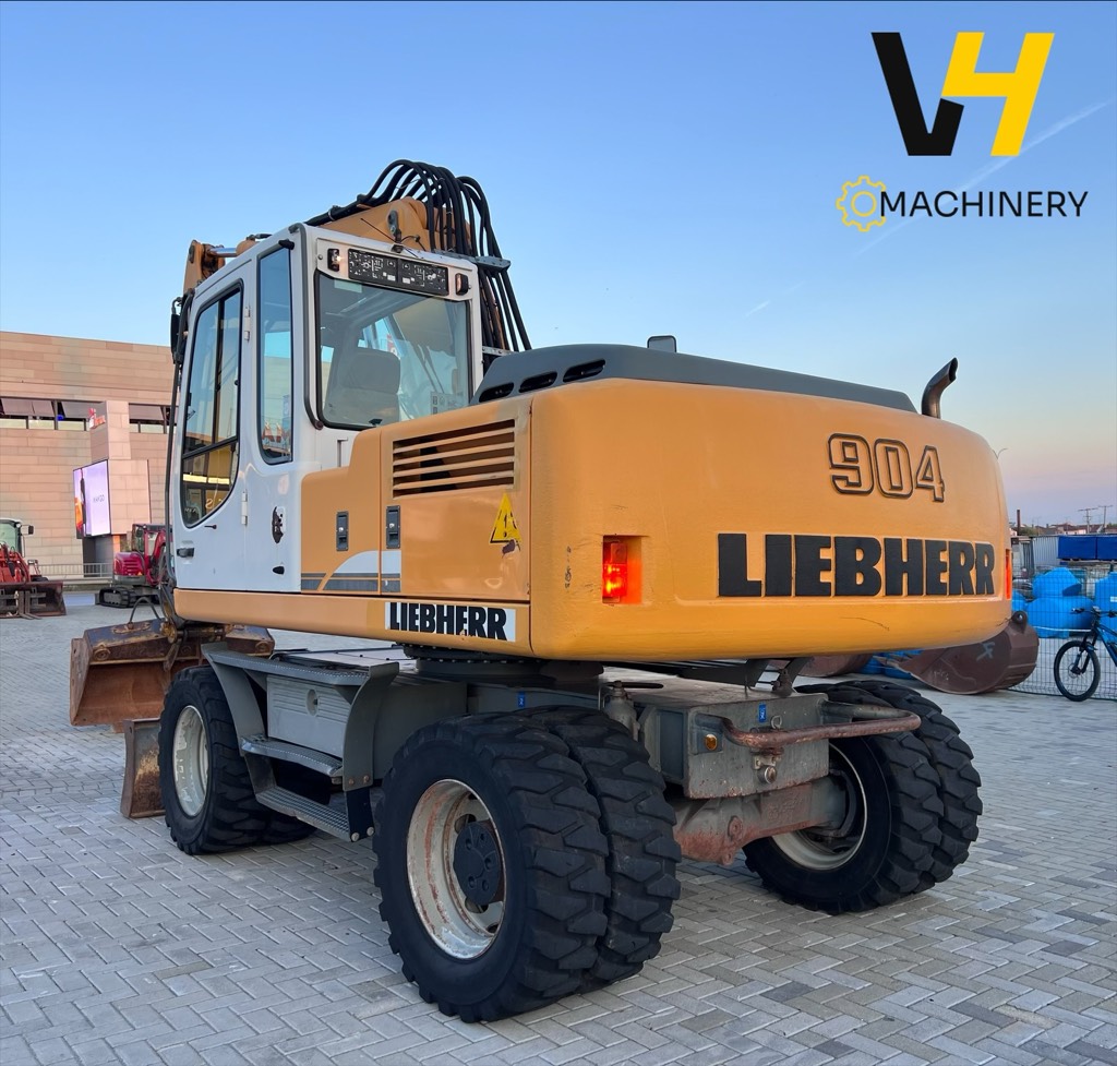Liebherr 🥇🥇🥇 A 904 C 🥇🥇🥇
Marka: LIEBHERR,
Tipi: A 904 C,
Viti i prodhimit: 2006,
Ore pune: 11750,
Pesha: 20.5’t,
Korpa: 2,
Kw: 99,
Importuar nga Austria 🇦🇹
➖ ➖ ➖ ➖ ➖ ➖ ➖➖➖➖➖
📞 +383 (0) 49 88 6667 (WhatsApp)
📞 +383 (0) 49 223 116 (WhatsApp)
📧 Email: vhmachinery.llc@gmail.com
🌍 Website: www.vhmachinery.com
📍 Lokacioni: https://maps.app.goo.gl/4zH77Q4GRzgDeGUs7
📬Rr. Magj. Prishtinë - Ferizaj km1
📍Veternik, Prishtinë
➖ ➖ ➖ ➖ ➖➖➖➖➖➖➖➖