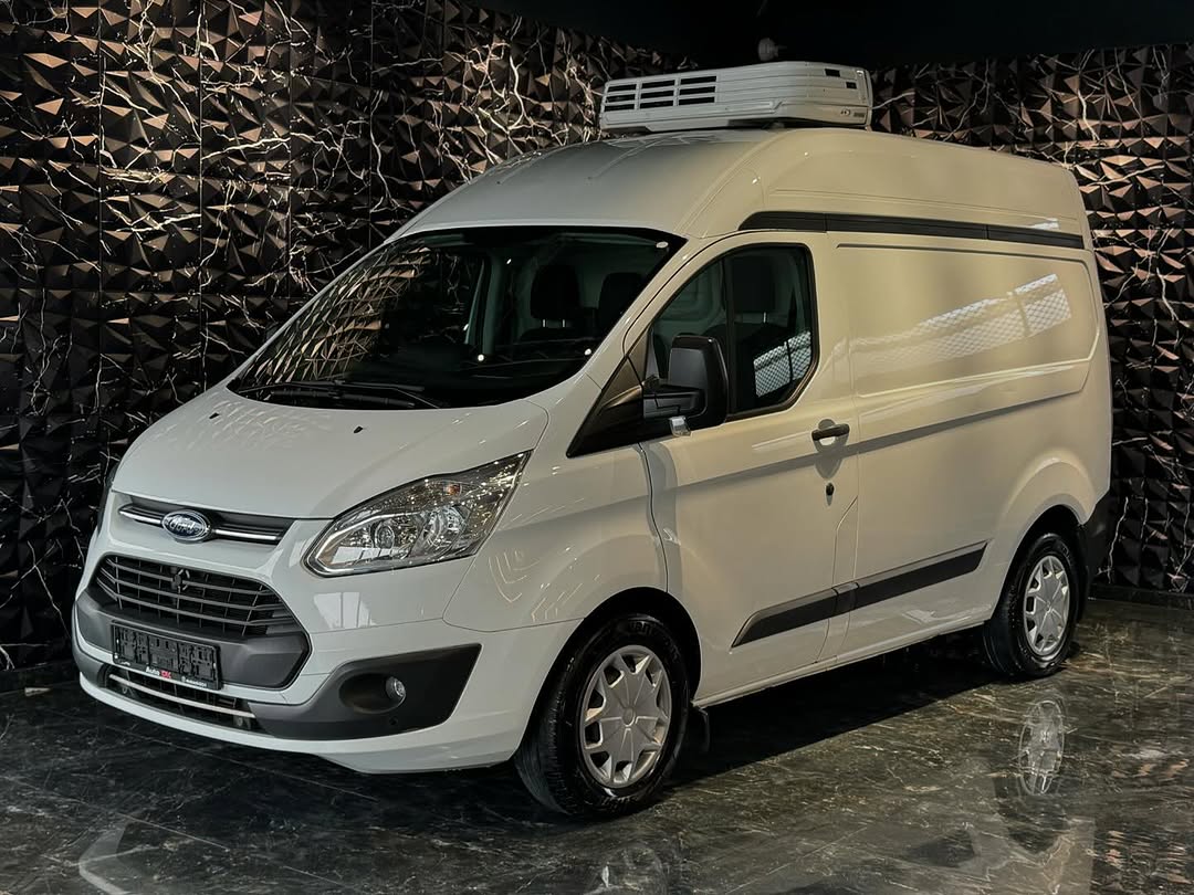 ✅Ford transit custom frigorifer
✅220 mij km me 📚viti 11/2018
✅kamjo manuale 6+R 1.8 nafte
✅radio rds aux memory card
✅klima AC sesore parkimi
✅komanda ne timon tempomat
✅te gjitha sherbimet e bera
✅cmimi 12700€
✅me dogan te paguar
✅nr cel 0693703020