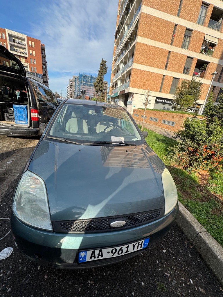Shitet ford fiesta 1.4 benzin 
Me letra deri ne nentor kualidim nentor 2026
Ne e paster dhe ne gjendje te mir