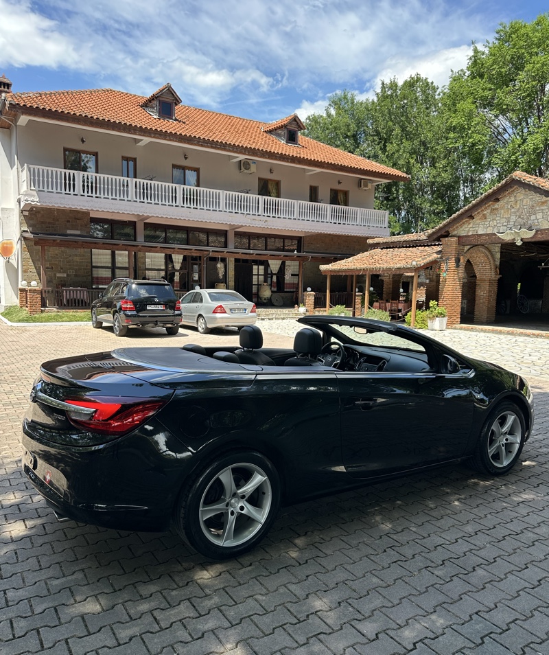 Opel OPEL CASCADA 1.6 TURBO VITI 2015
ME 132.000 KM ME GARANCI NE GJENDJE SI I RI
DY QELSA CABRIO FULL OPSIONE SENSORE KAMER SENDILE ME NXEMJE PILOT AUTOMAT MAKINA TANI KA ARDHUR NGA SWICRA ME SHERBIME TE BERA GOMA TE REJA DOGANE TE PAGUAR
Tel 0699418777