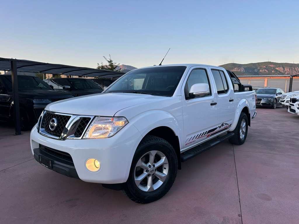 🇨🇭Nissan Navara
🇨🇭2.5 diesel
🇨🇭Manuale
🇨🇭importuar nga Zvicra 🇨🇭
🇨🇭Me DOGAN TVSH te paguar
🇨🇭Viti prodhimit 2015
🇨🇭250 mi km
🇨🇭4x4 off-road 
🇨🇭Disponon klima vizuale 
🇨🇭4 Gjamat elektrik
🇨🇭gangjo rimorkimit x2
🇨🇭Sendile me ngrohje
🇨🇭pasqyra elektrike 
🇨🇭RDS usb
🇨🇭mbylljie me pult
🇨🇭pedana ansore
🇨🇭Gjendje perfekte
🇨🇭QMIMI diskuskutushem
Per me teper na kontaktoni ne📞0694470000 ose ne instagram Auto_Gjeta_Lezhe

