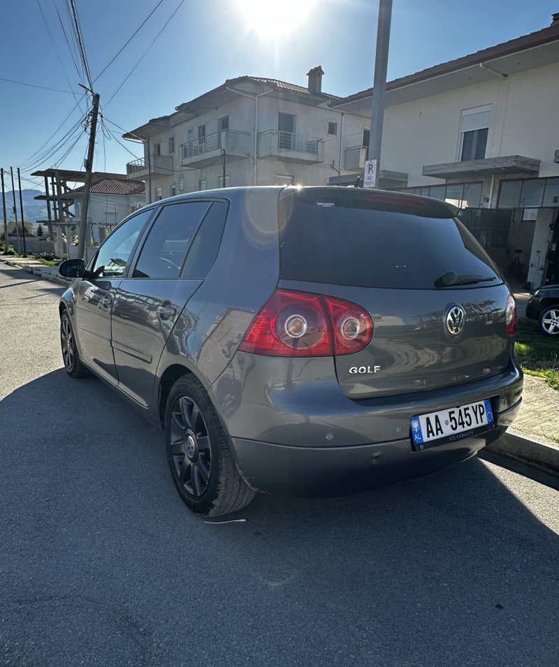 Volkswagen 🚗 Shitet Golf 5 – 1.6 Benzinë/Gaz
📅 Dhjetor 2006
⚙️ Motor 1.6 Benzinë/Gaz
⚙️ Kambio Manuale
🔧 Të gjitha shërbimet e bëra
🛢️ Vaj dhe filtra të sapo ndërruara
📱 Navi Android
🕶️ Xhama origjinalë të zinj
🛞 Goma 80%
📄 Dokumenta të rregullta
Makina është shumë e pastër, e mbajtur me kujdes si nga ana estetike ashtu edhe mekanike. Punon perfekt në benzinë dhe gaz, shumë ekonomike dhe pa nevojë për asnjë investim.
💰 Çmimi i diskutueshëm.
nr- 0685506230