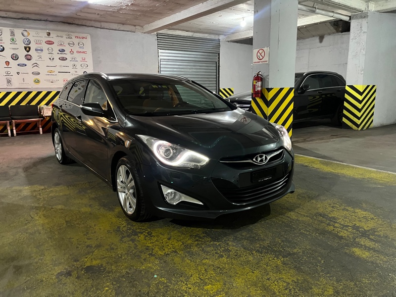 Kamera Parkimi-sensor shiu-Full xenon+Led-hapje me gisht(pa celes)-ndezje me buton-Sendilje elektrike-Sendilje me ngrohje para mbrapa-Clima dyZonale
Marshe ne timon dhe shume opsione te tjera. Full per kategorine e saj. Perfekte per familje. E sapo ardhur nga zvicra. Gjendje top nuk ka nevoje per asnje sherbim
Taksa siguracion deri ne qershor 2025
Kolaudim deri ne qershor 2026
Cmimi i diskutueshem.