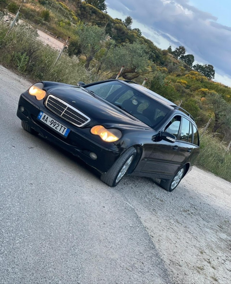 Mercedes-Benz Shitet ose Ndrohet 🔥🔥
Mercedes-Benz W203 220 CDI
▪️ Nafte / Automat
▪️ Portobagazh
▪️ Ngjyra: e zeze
📍 Tiranë
🚗 Cmimi i negociueshëm
✅ Ekonomik · Shumë i mbajtur
📞 Kontakto: +355696664060