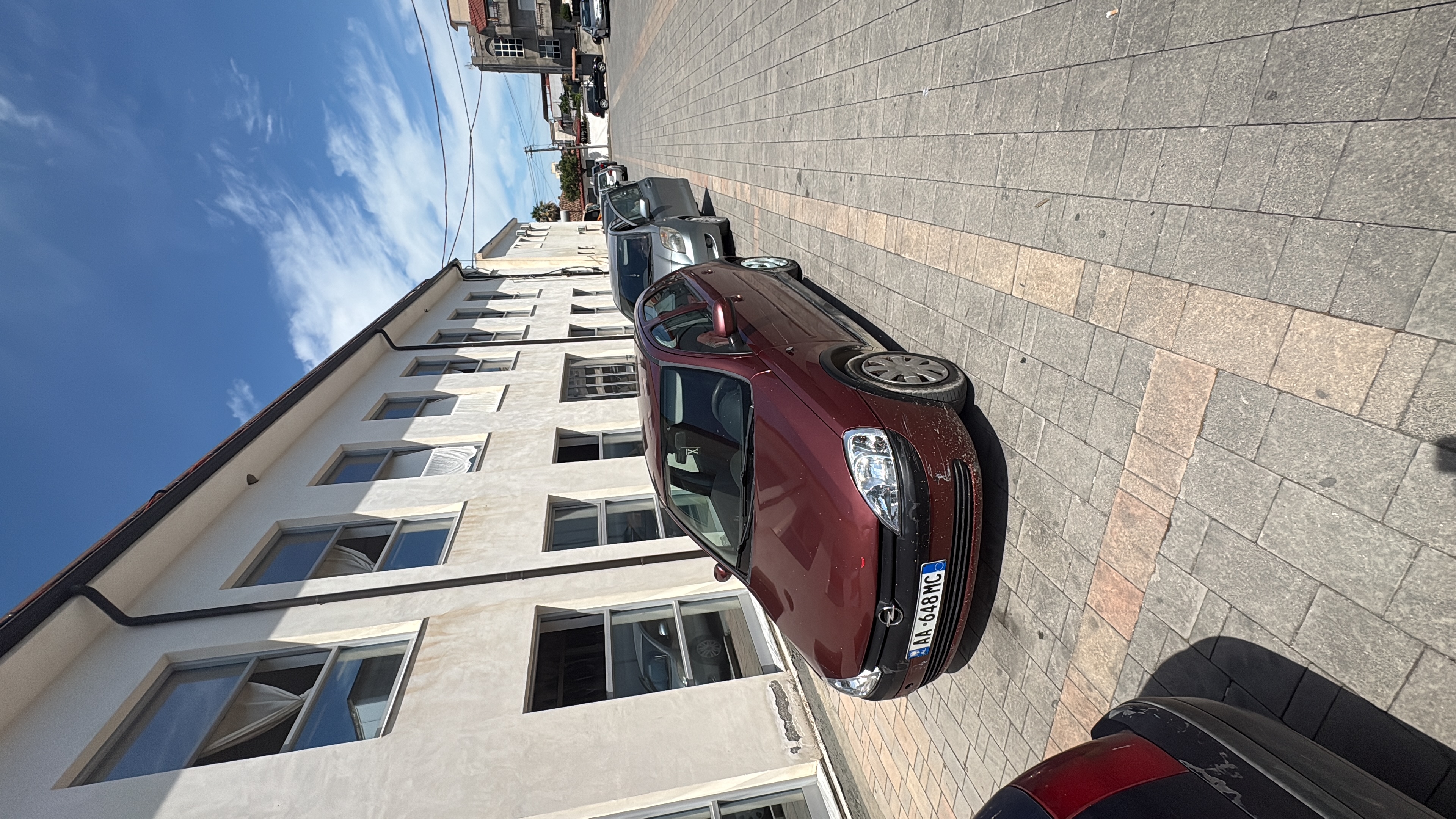 Opel Shitet Opel Corsa C 1.7 Diesel – Manual
🔹 Viti: 2001
🔹 Motori: 1.7 Diesel
🔹 Kambio: Manuale
🔹 Dokumentet të rregullta
Makina është në gjendje të mirë pune, ekonomike dhe shumë praktike për përdorim të përditshëm. E pastër si nga brenda ashtu edhe nga jashtë, me vetëm disa shenja të vogla normale përdorimi për moshën që ka.
✅ Motor dhe kambio në gjendje shumë të mirë
✅ Konsum i ulët karburanti
✅ Gati për t’u përdorur
💶 Çmimi: 1,400 € i diskutueshëm.
📞 Për më shumë informacion ose për ta parë nga afër, kontaktoni në privat.