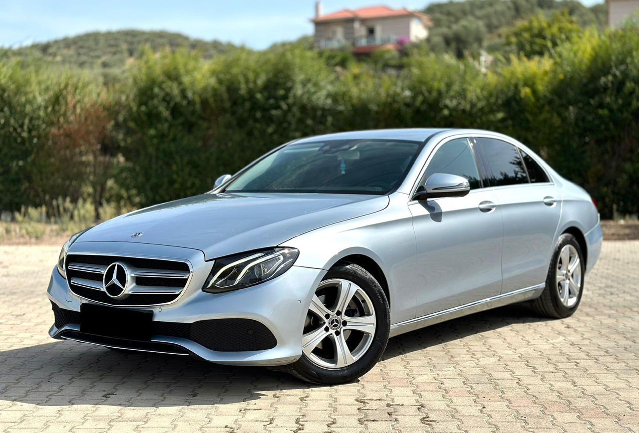 Mercedes-Benz Makina ne gjendje perfekte e disponueshme ne cdo kohe per kontroll ne servisin tuaj te besuar,mundesi edhe nderrimi!!nr tel 0682065347