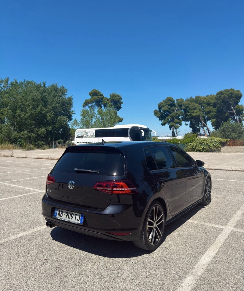 SHITET 
GOLF 7 GTD
0688175801
Servise dhe Sherbime te sapo bera
Goma te reja

Vlore
