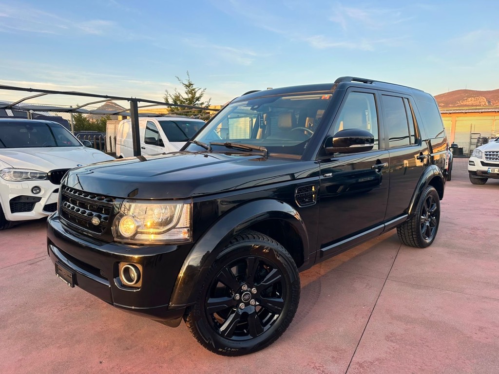 Range Rover 🇨🇭
Discovery Se
3.0 diesel 
Automat 
Inportuar nga zvicra 🇨🇭
Dogan te paguar 
Viti 2015
Bi ksenon 
6+1 vende 
Sendile me ngrohje para & mbrapa 
Starten stop 
Gangjo rimorkimi 
Sensor parkimi
Pilot automat 
Super Gjendje 
Per me shum kontaktoni nr 📞..0694470000